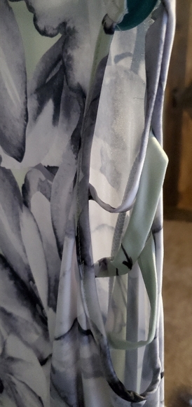 Flowery dress - Picture 5 of 5